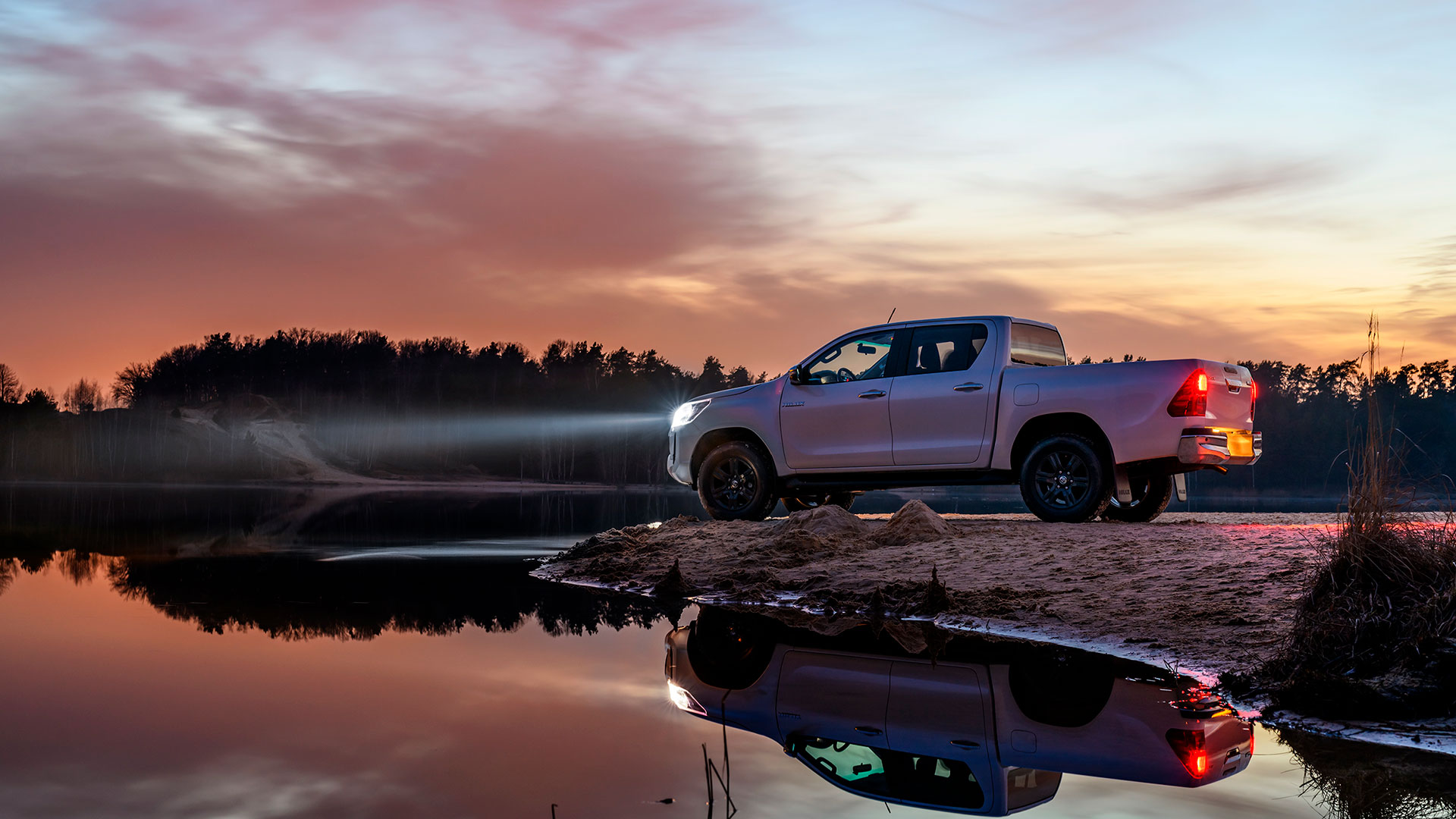 Toyota Hilux 11